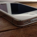 Apple_iPhone_4s_White_30-pin_Dock