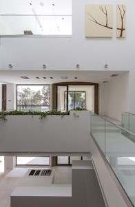53b20d19c07a806b4b0001ae_sharifi-ha-house-nextoffice_19-656x1000